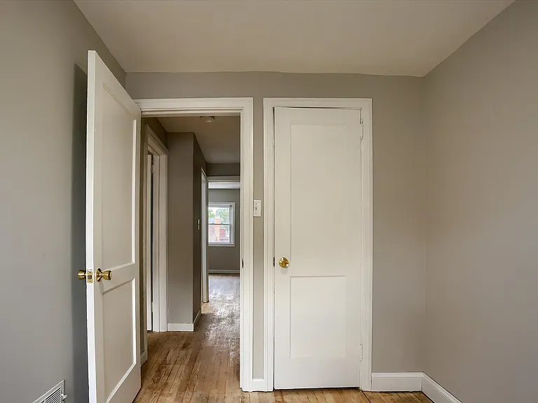 3117 N 6th St — Photo 16