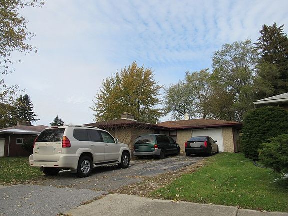 3rd image of 612 E 53rd Ave