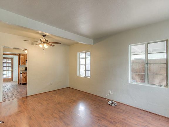 Living Room (1)-SMALL