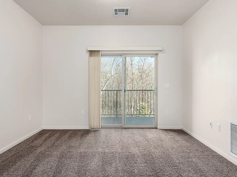 Legacy at 50th St Apartments — Photo 11