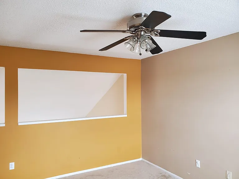 1324 Franford Dr — Photo 17