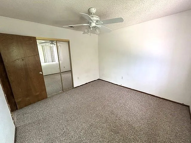716 Robert Dr — Photo 13
