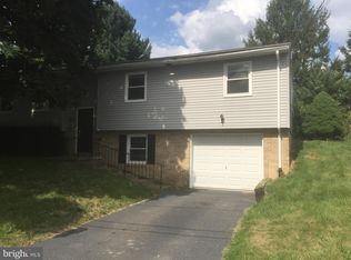 2243 S Market St, Mechanicsburg, PA 17055