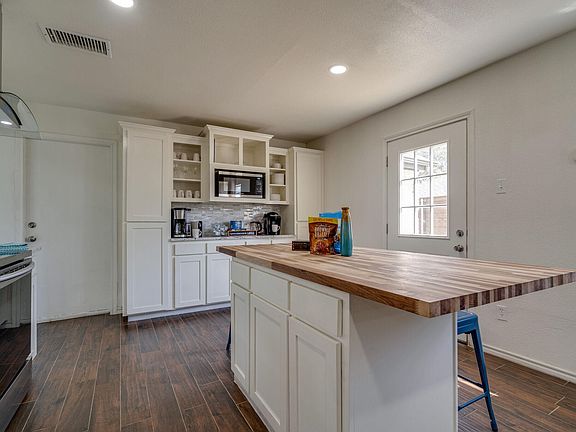 4th image of 1809 Sandpiper Ln