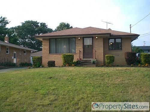 1st image of 17984 Adams Dr
