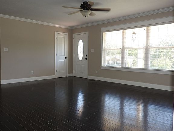 5th image of 2750 Rolling Hills Dr NW