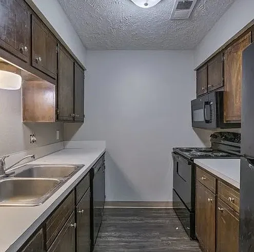 12231 Anne St #12 — Photo 19