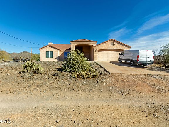 4th image of 49947 N 26TH Avenue
