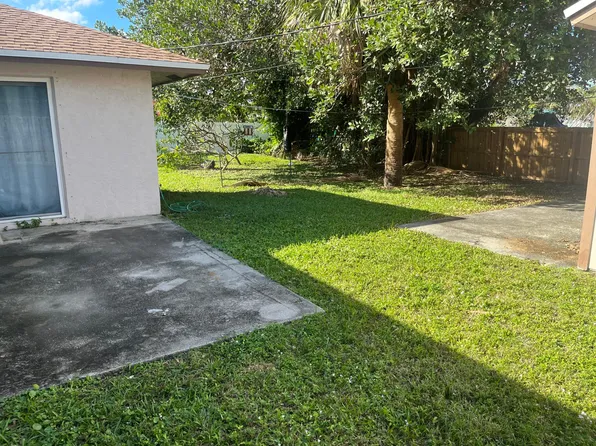 1905 Service Road #1909, North Palm Beach, FL 33408