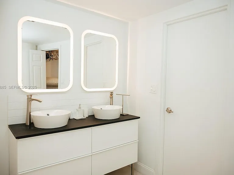 3725 S Ocean Dr #1019 — Photo 23