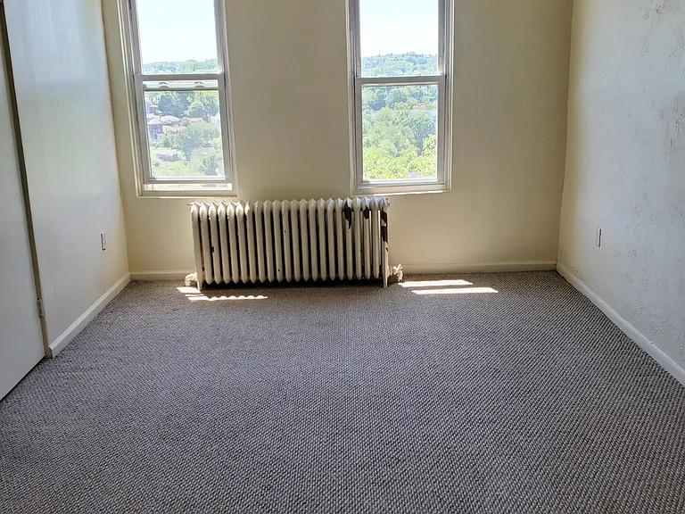 1812 Brownsville Rd #2 — Photo 9