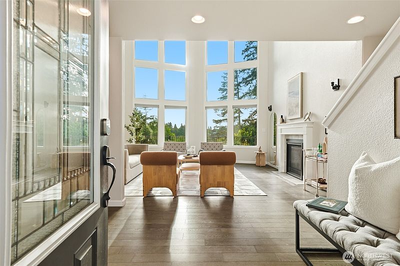 3rd image of 4435 Sydney Rose Court SE