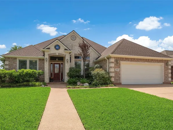 310 Sapphire Dr, College Station, TX 77845