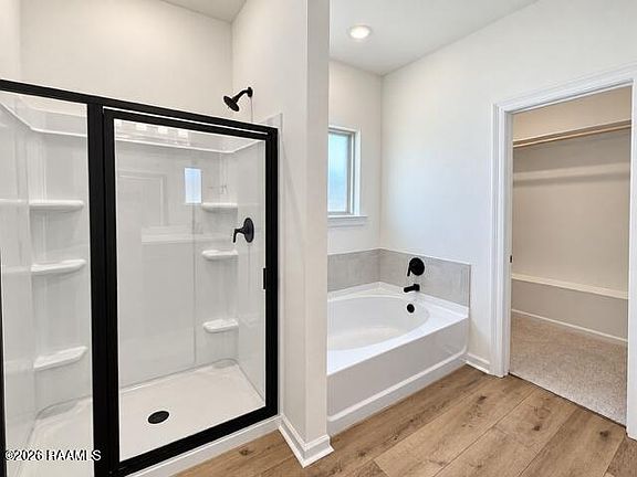 5th image of 108 Collins Ct