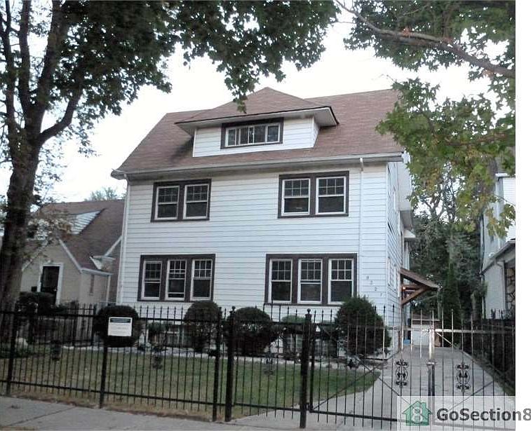 1st image of 9327 S Vanderpoel Ave #3R