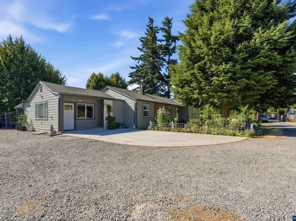 1270 E Jefferson St, Stayton, OR 97383