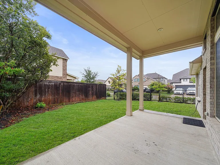 19434 Sergeant Ranch St — Photo 37