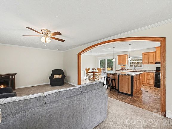 5th image of 7836 Taxahaw Rd