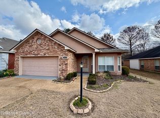420 Twin Oaks Dr, Clinton, MS 39056
