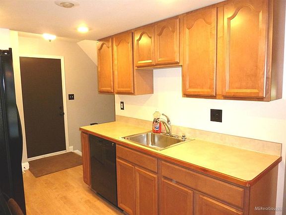2nd image of 35114 N Bay Cir