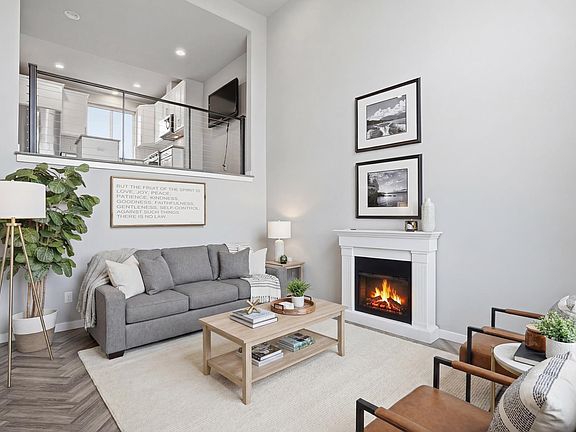 3rd image of 471 N Cochran Pl