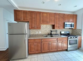 20-59 45th St #2, Astoria, NY 11105