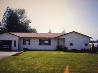 1967 Queen St, Abbotsford, BC V2T6J2