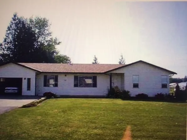 1967 Queen St, Abbotsford, BC V2T 6J2