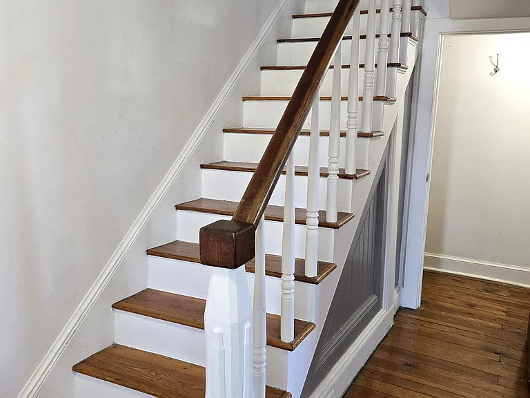 8293 Leetown Rd — Photo 16