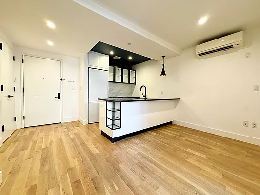 Rented by Dalan Rentals | media 15