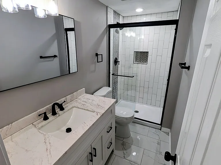 7718 Kenwood Ave — Photo 21