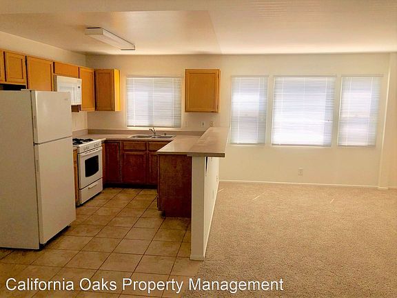 5th image of 1821 E Thompson Blvd APT 4