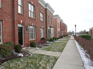 926 Village Green Ave, Lexington, KY 40509