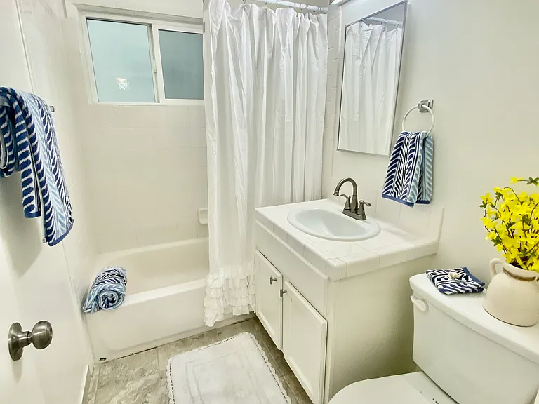 910 E Imperial Ave #3 — Photo 10