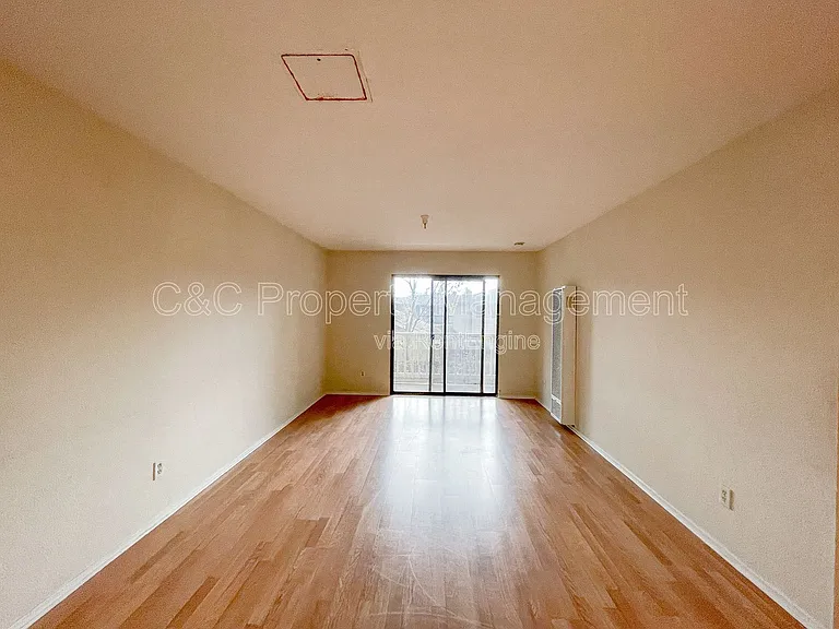 237 Montecito Ave #12 — Photo 6