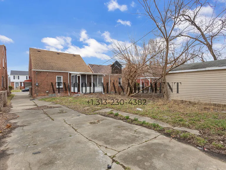 9340 Hartwell St — Photo 11