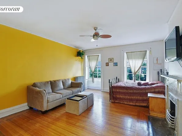 120 Montague St APT 10D, Brooklyn, NY 11201