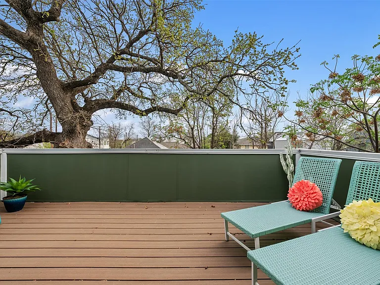 1310 Cedar Ave — Photo 26