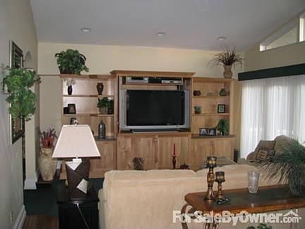 3rd image of 2680 Wilson Ave