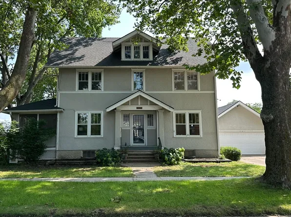 310 W Washington St, Winterset, IA 50273