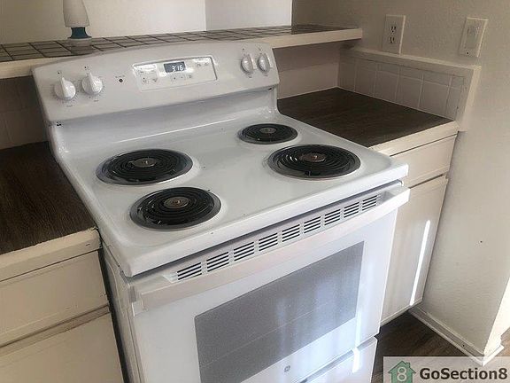 4th image of 2080 Karen Ave #B28