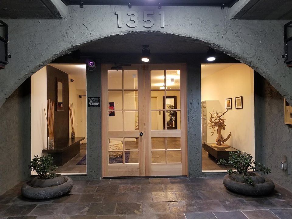 1st image of 1351 N Orange Dr APT 101