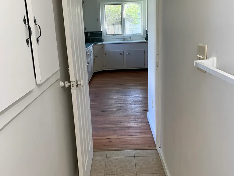211 Bowerman Rd — Photo 12