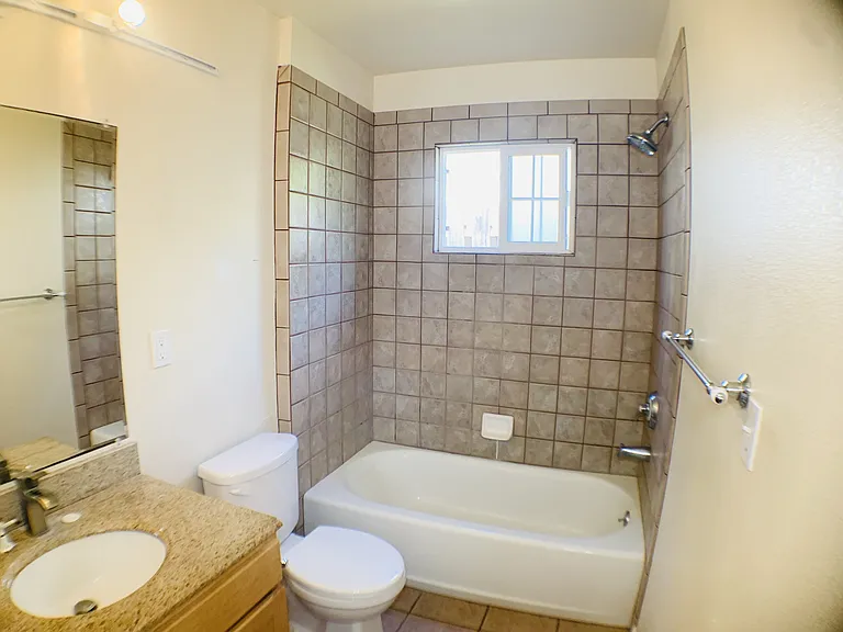 1080 Kupau St — Photo 10