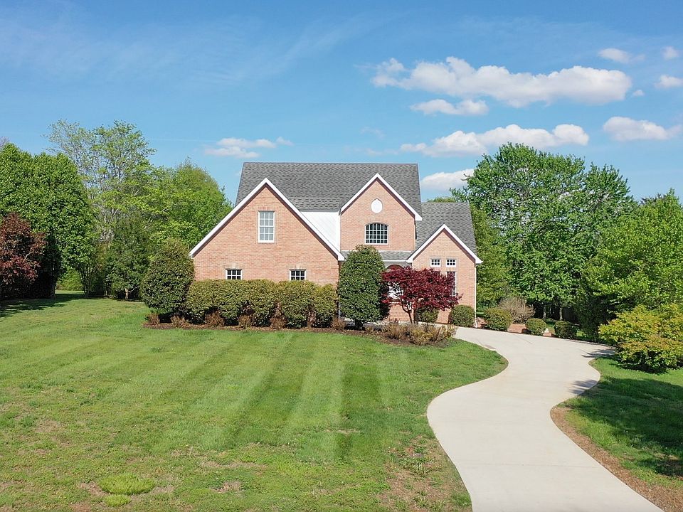 1st image of 420 Franklin Heights Dr