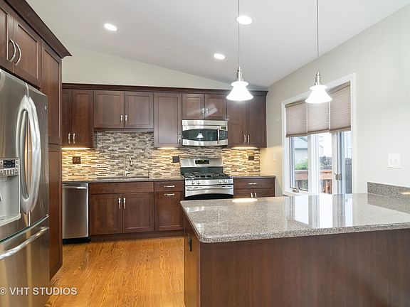 2nd image of 4335 Rock Cove Dr