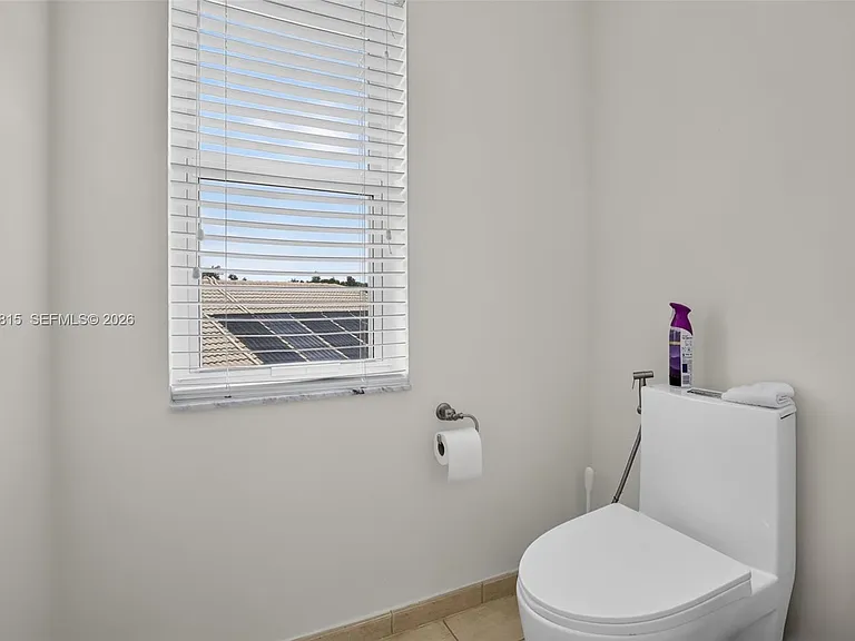 981 Waterside Cir — Photo 31