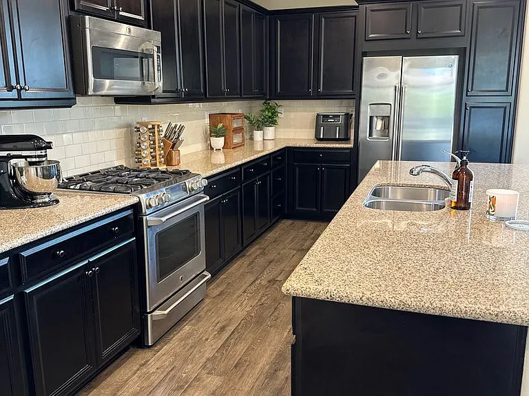418 Stratus Ln #4 — Photo 7