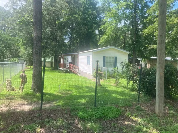145 Mark St, Hemphill, TX 75948