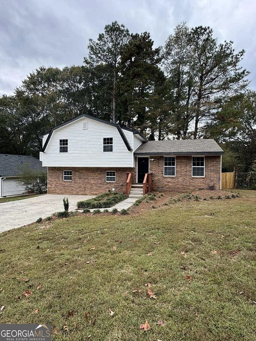 6929 Apache Ln photo 1